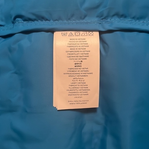 Michael Kors: Cyan Insulated Jacket - Picture 9 of 10